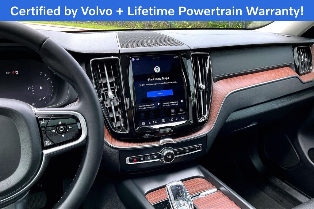 2023 Volvo XC60 B5 Ultimate Bright Theme