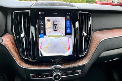 2024 Volvo XC60 B5 Plus Dark Theme