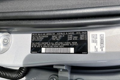 2024 Volvo XC60 B5 Plus Dark Theme