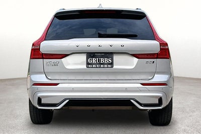 2024 Volvo XC60 B5 Plus Dark Theme