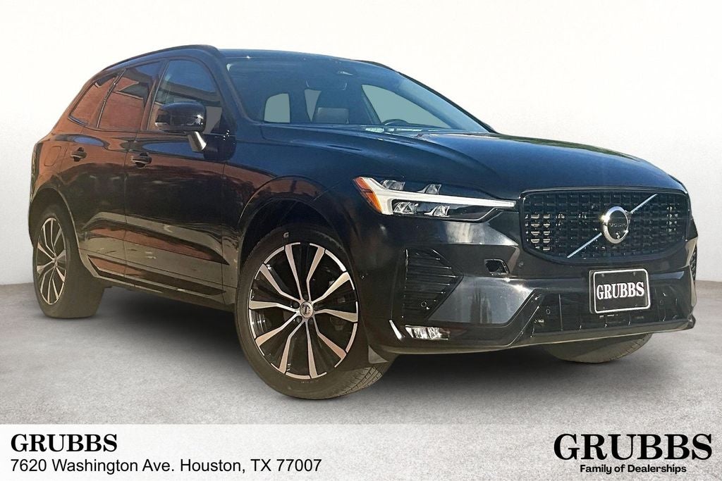 2024 Volvo XC60 B5 Plus Dark Theme