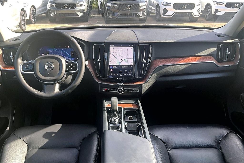 2024 Volvo XC60 B5 Plus Dark Theme