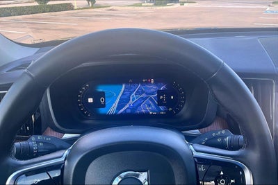 2024 Volvo XC60 B5 Plus Dark Theme