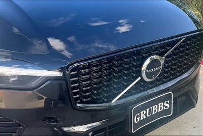 2024 Volvo XC60 B5 Plus Dark Theme