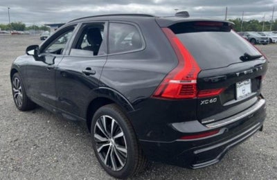 2024 Volvo XC60 B5 Plus Dark Theme