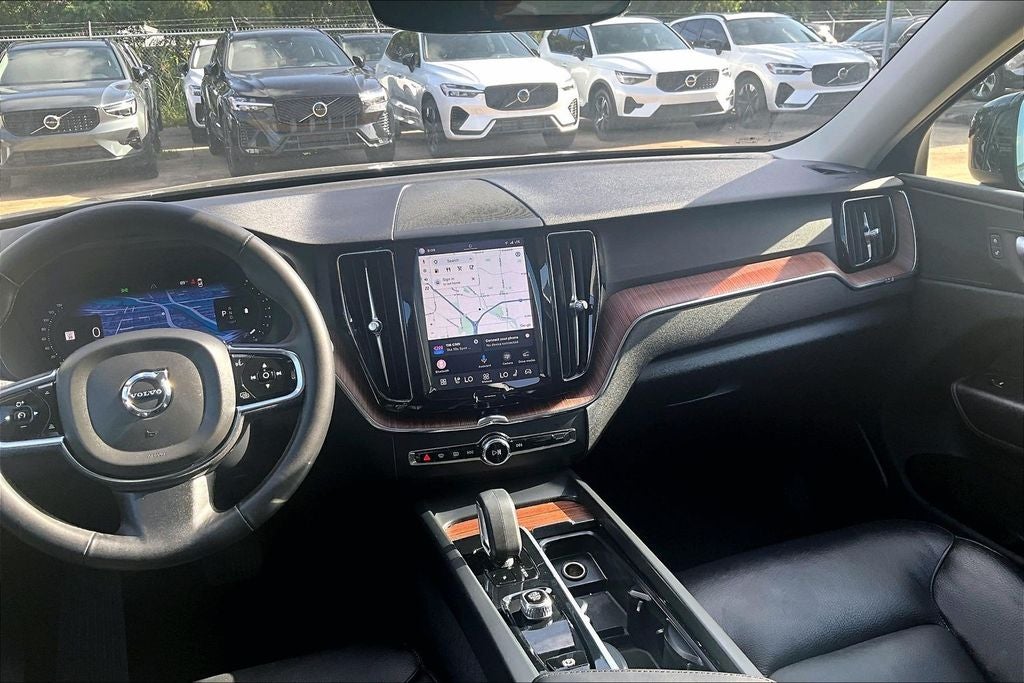 2024 Volvo XC60 B5 Plus Dark Theme