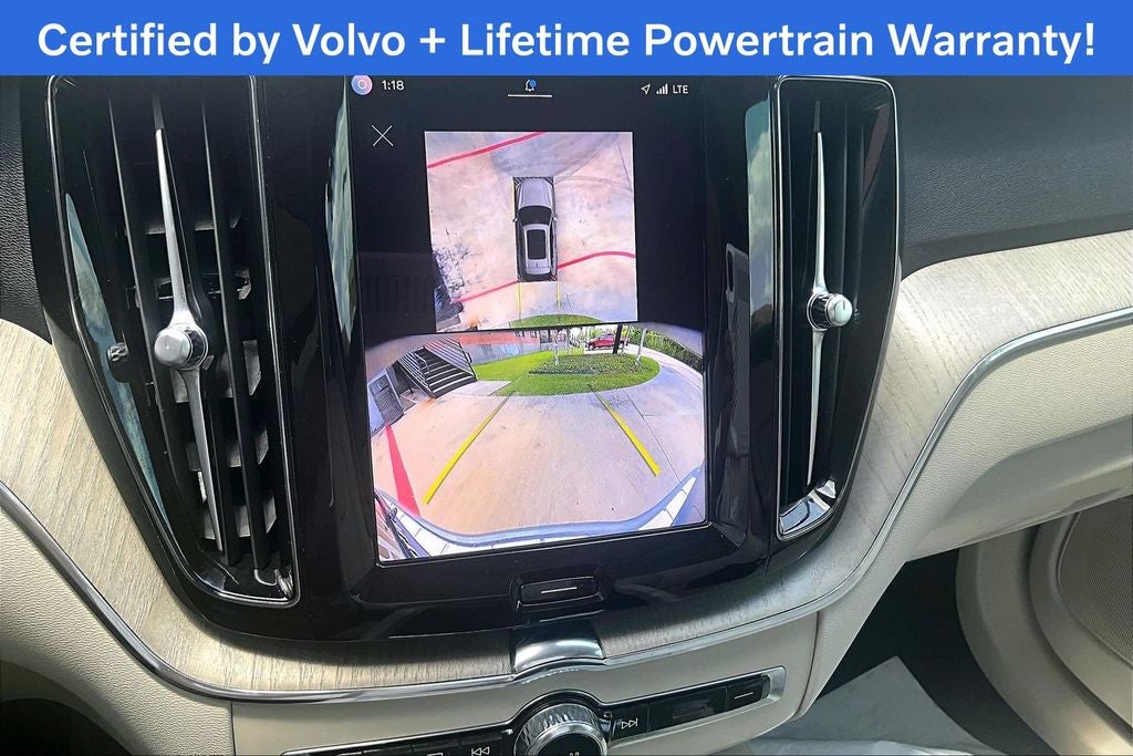 2024 Volvo XC60 B5 Plus Dark Theme