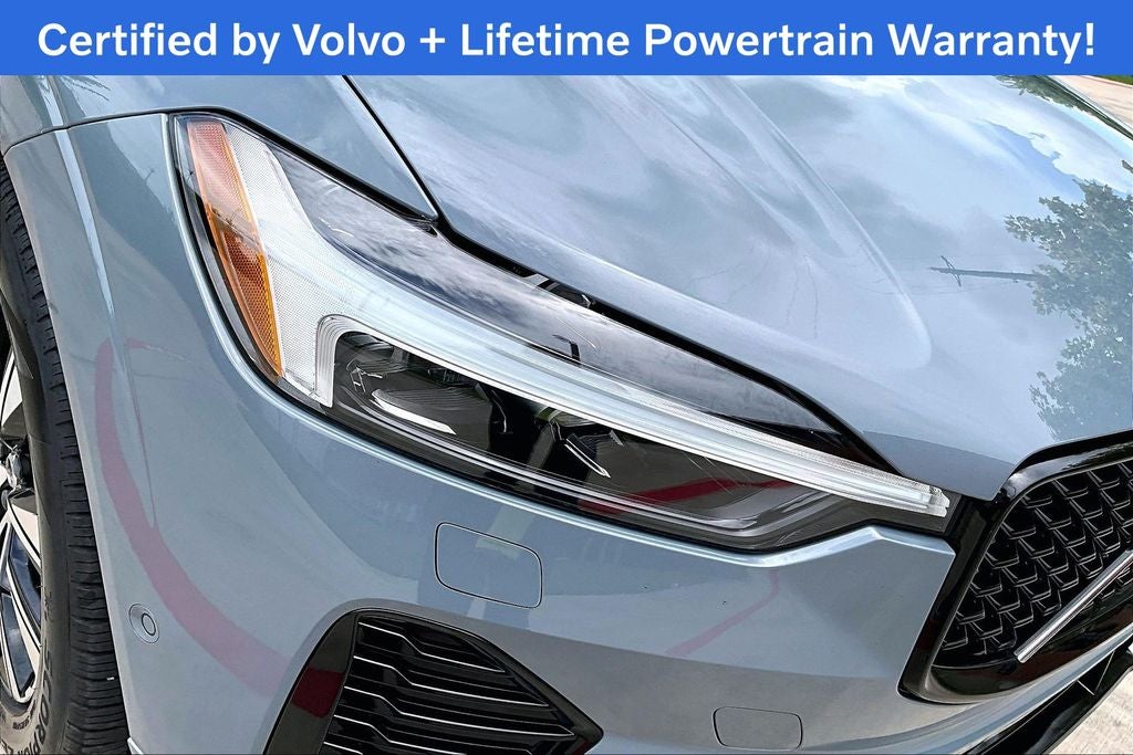 2024 Volvo XC60 B5 Plus Dark Theme