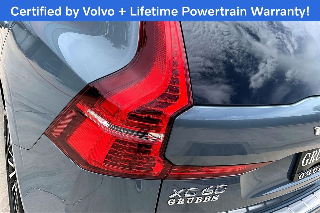 2024 Volvo XC60 B5 Plus Dark Theme