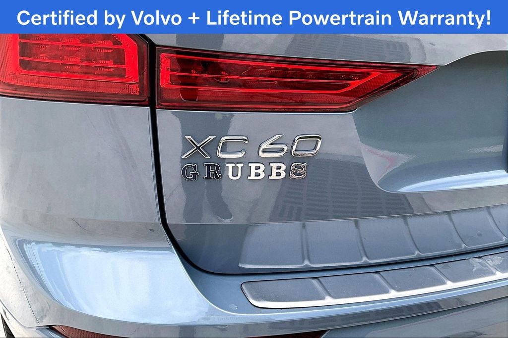 2024 Volvo XC60 B5 Plus Dark Theme