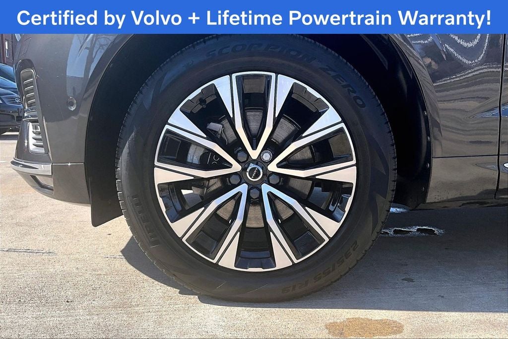 2023 Volvo XC60 B5 Plus Bright Theme