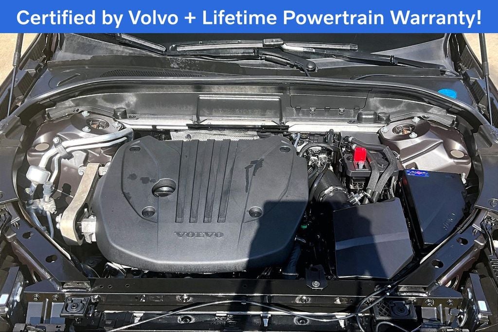 2023 Volvo XC60 B5 Plus Bright Theme