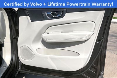 2023 Volvo XC60 B5 Plus Bright Theme