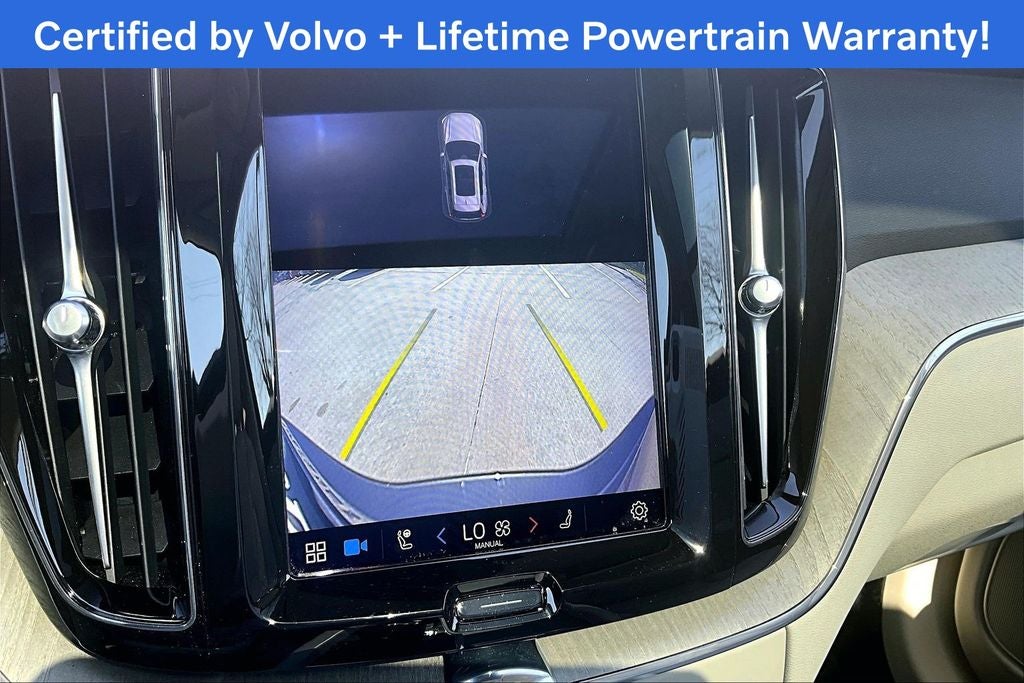 2023 Volvo XC60 B5 Plus Bright Theme