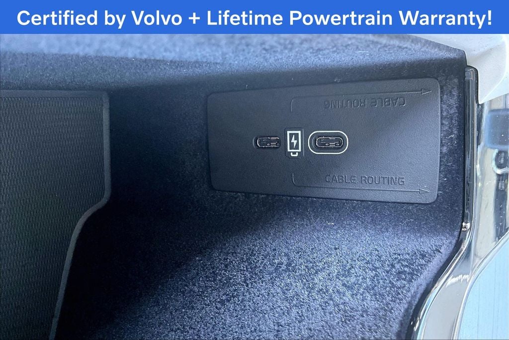 2023 Volvo XC60 B5 Plus Bright Theme