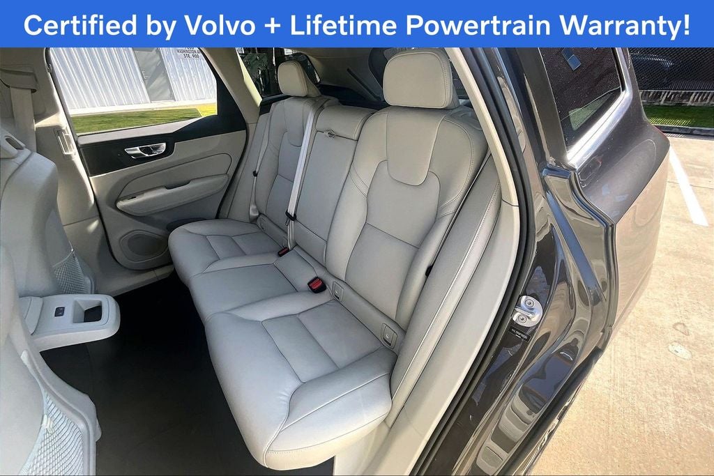 2023 Volvo XC60 B5 Plus Bright Theme