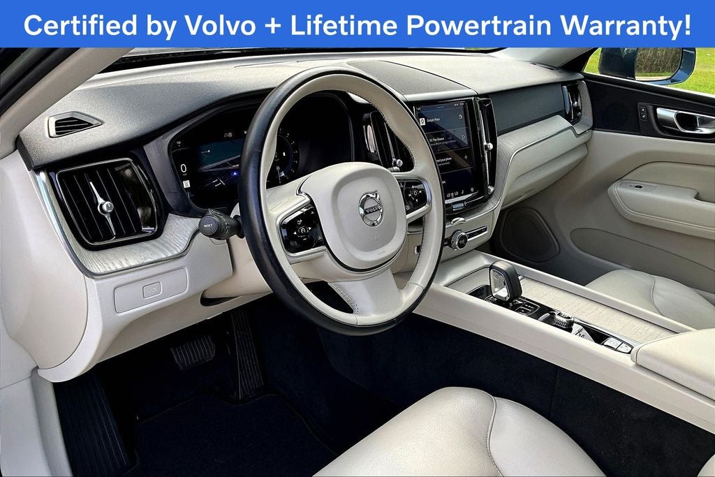 2023 Volvo XC60 B5 Plus Bright Theme