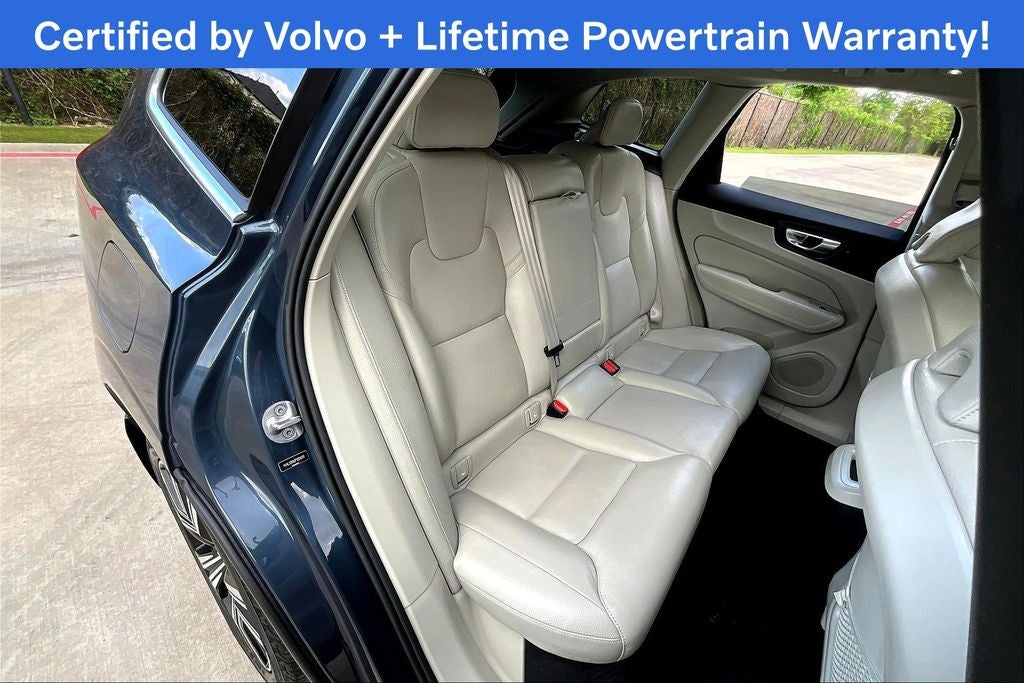 2023 Volvo XC60 B5 Plus Bright Theme