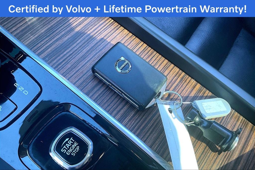 2023 Volvo XC60 B5 Plus Bright Theme