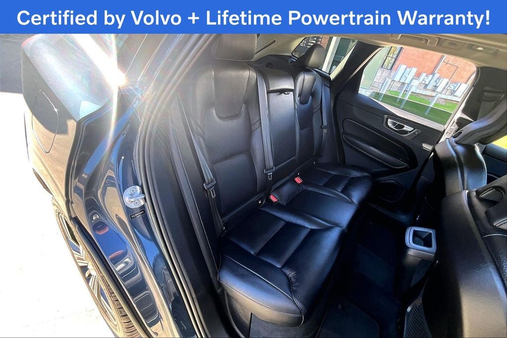 2023 Volvo XC60 B5 Plus Bright Theme