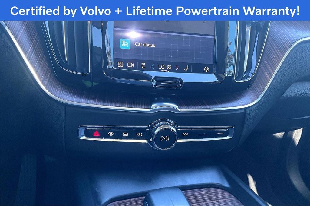 2023 Volvo XC60 B5 Plus Bright Theme