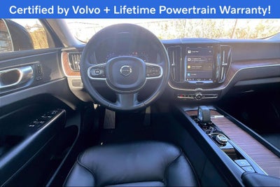 2023 Volvo XC60 B5 Plus Bright Theme