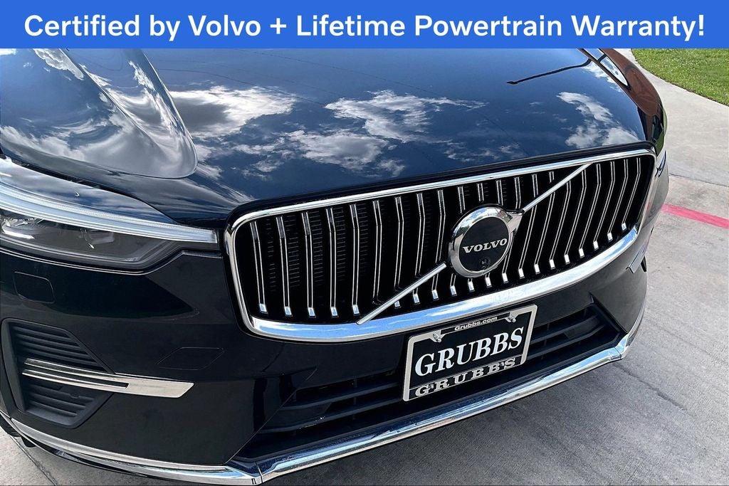 2023 Volvo XC60 B5 Plus Bright Theme