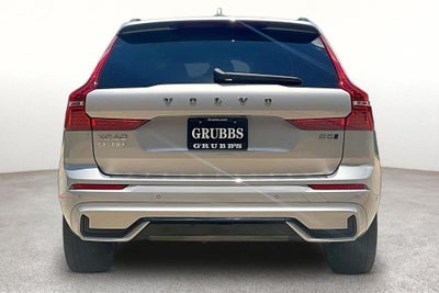2023 Volvo XC60 B5 Plus Dark Theme