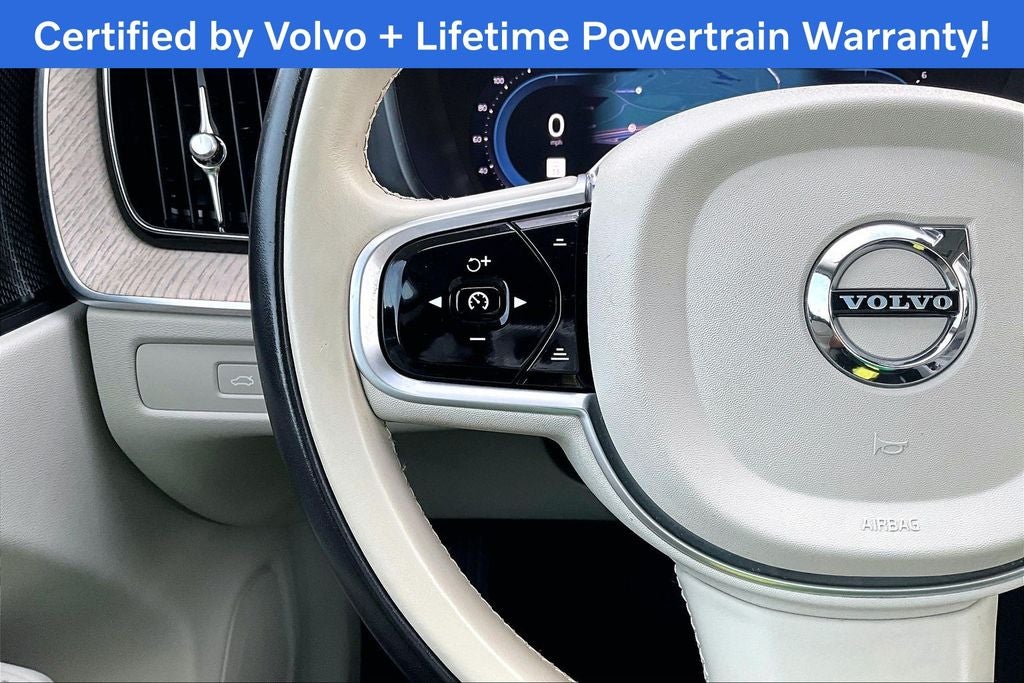 2023 Volvo XC60 B5 Plus Dark Theme