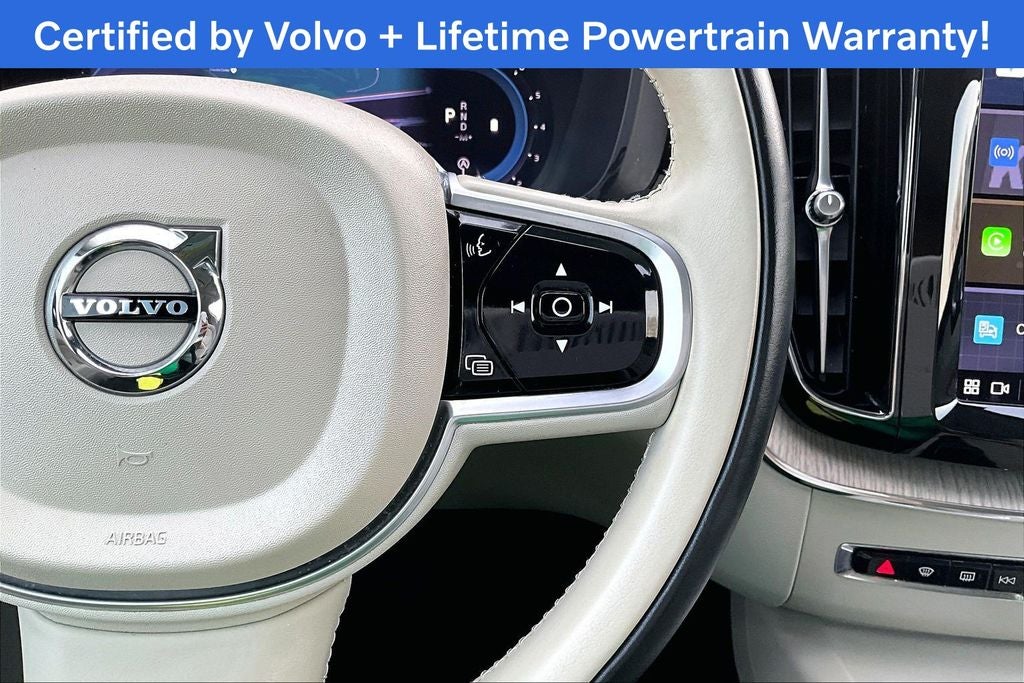 2023 Volvo XC60 B5 Plus Dark Theme