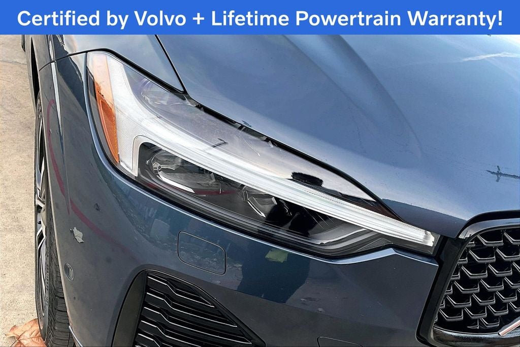 2023 Volvo XC60 B5 Plus Dark Theme