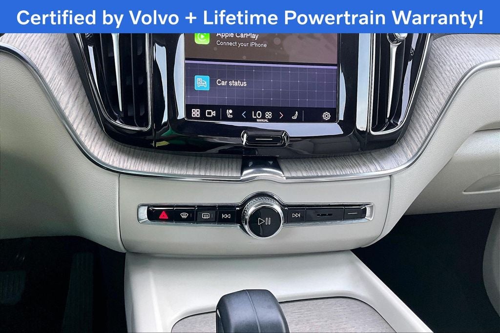 2023 Volvo XC60 B5 Plus Dark Theme