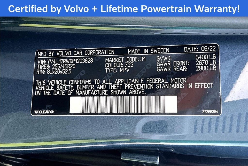 2023 Volvo XC60 B5 Plus Dark Theme