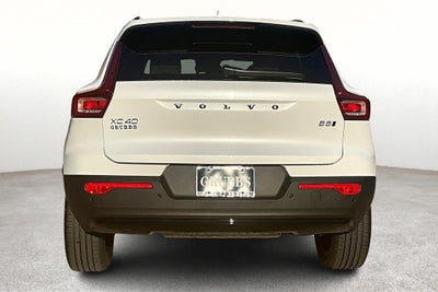 2026 Volvo XC40 B5 Plus