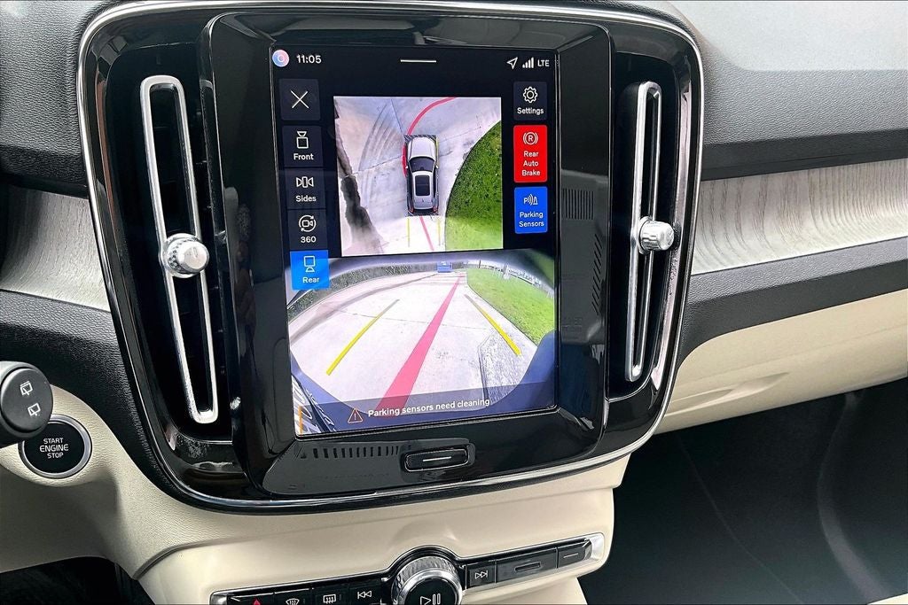 2026 Volvo XC40 B5 Plus