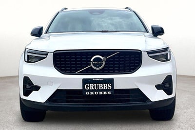 2026 Volvo XC40 B5 Plus