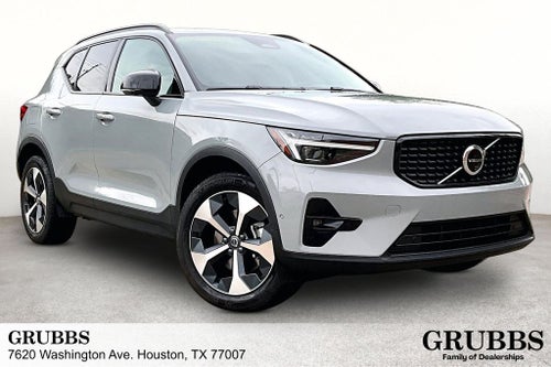 2026 Volvo XC40 B5 Plus