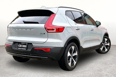 2026 Volvo XC40 B5 Plus