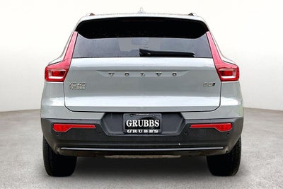 2026 Volvo XC40 B5 Plus