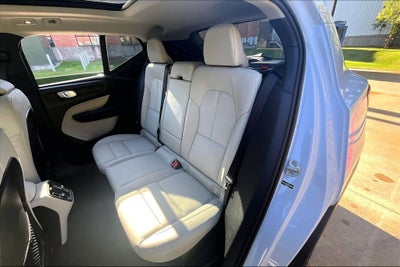 2026 Volvo XC40 B5 Plus