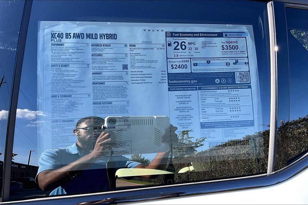 2026 Volvo XC40 B5 Plus