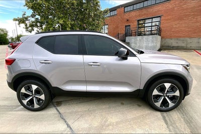 2026 Volvo XC40 B5 Plus