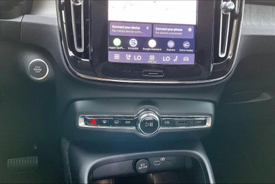 2026 Volvo XC40 B5 Plus
