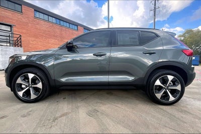 2026 Volvo XC40 B5 Plus