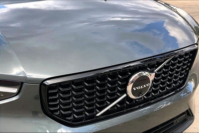 2026 Volvo XC40 B5 Plus