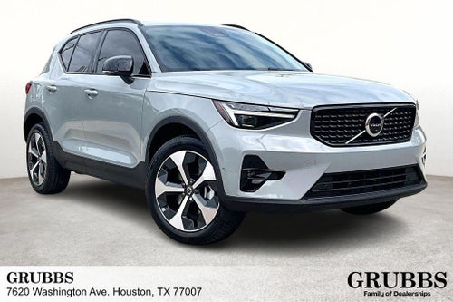 2026 Volvo XC40 B5 Plus