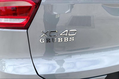 2026 Volvo XC40 B5 Plus
