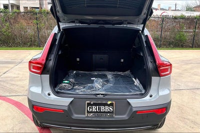 2026 Volvo XC40 B5 Plus