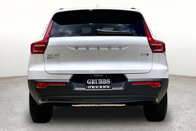 2026 Volvo XC40 B5 Plus