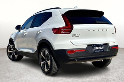 2026 Volvo XC40 B5 Plus